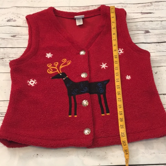 Red reindeer vest - Picture 3 of 7
